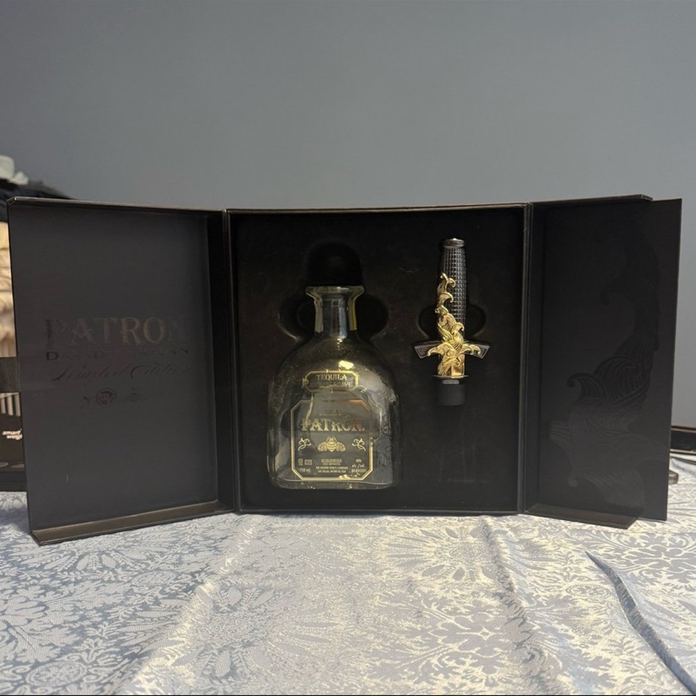⚡️Patron David Yurman Limited Edition EMPTY BOTTLE & Box with DY Bottle Stopper
